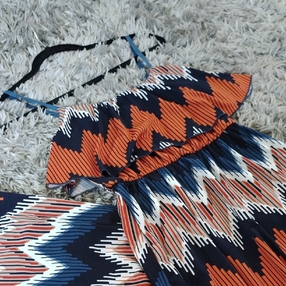 Chevron Patterned Maxi Dress - Picture 3 of 9
